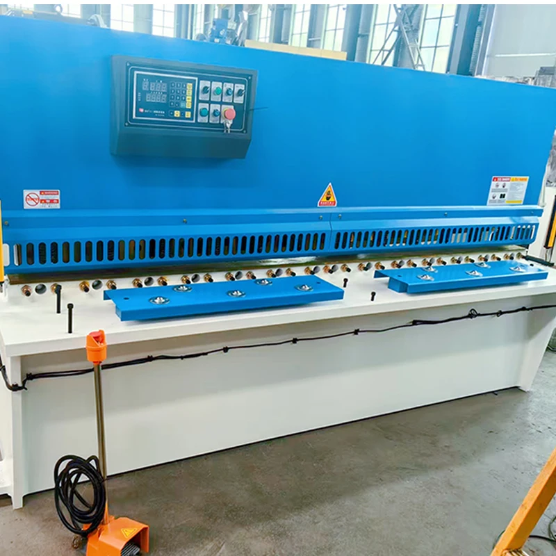 H2fe87fe43de343d0983ac697d17e6d89B.webp High Performance QC11K-6*2500 Hydraulic Guillotine Plate Shear Machine Photoelectric Protection Safer Design Pump Gear Motor - Image 3